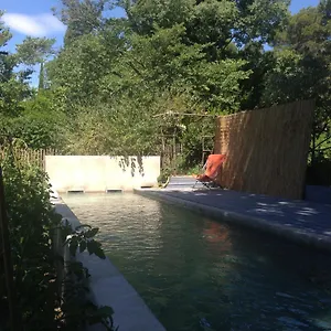 De La Leque Hébergement de vacances Fontvieille
